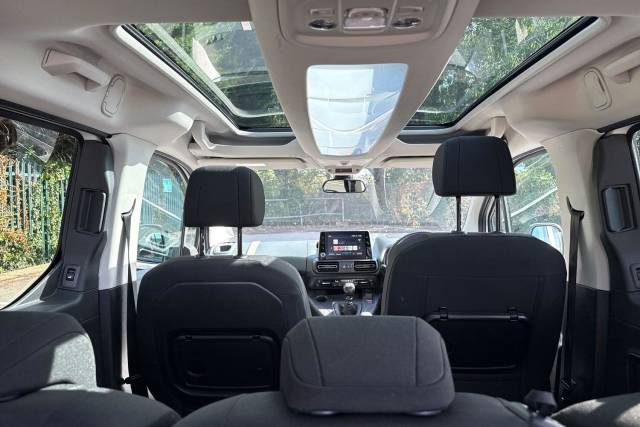 2022 Citroen Berlingo 1.5 BlueHDi Flair XTR M MPV Euro 6 (s/s) 5dr